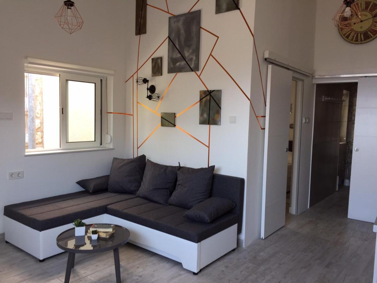 Apartments Novum ノヴィ・ヴィノドロスキー エクステリア 写真